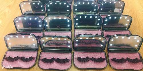 Lashes Case with LED Mirror