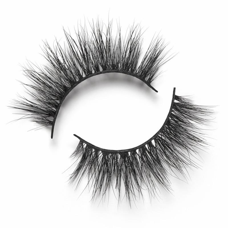 Miami lashes from mink lashes vendor Emma Lashes